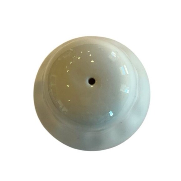 Mikasa COUNTRY CLASSICS / BRIDAL WHITE Salt Shaker Single Replacement w/… - Picture 3 of 6